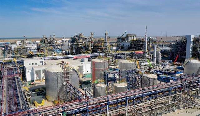 中沙（天津（jīn））聚碳一線PC裝置投料試車一次成功