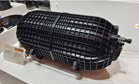 巴斯（sī）夫與WAL共創商用車塑料壓縮氣罐 